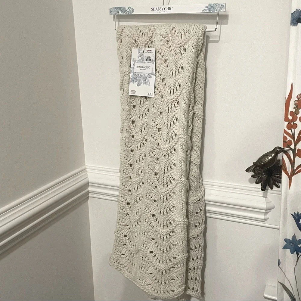 SHABBY CHIC Decorative 60”x60” THRIW